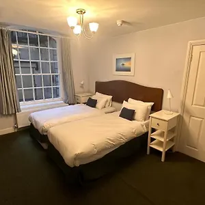 Bed & Breakfast House, Brighton