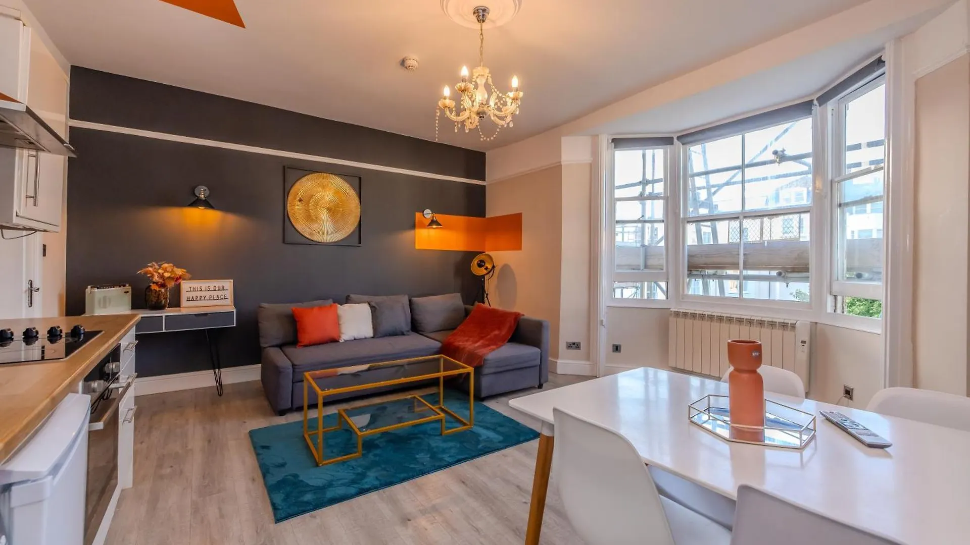 Apartment Roomy 2-Bedroom For A Peaceful Stay Brighton